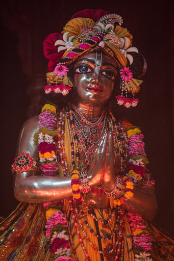 Srivas Thakur, Mayapur